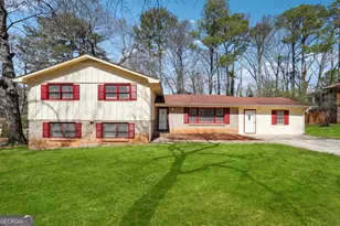 131 Heron Dr, Riverdale, GA 30274 - Photo 1