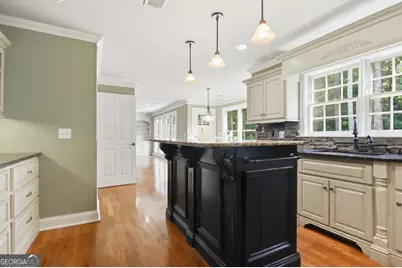 2416 Westport Circle SW, Marietta, GA 30064 - Photo 10