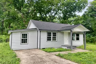 212 Franklin St, Manchester, GA 31816 - Photo 2