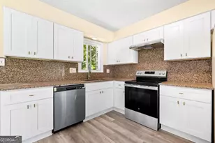 4049 Green Oak Dr, Atlanta, GA 30340 - Photo 8