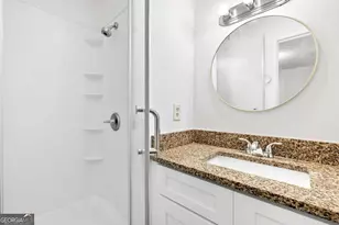 4049 Green Oak Dr, Atlanta, GA 30340 - Photo 10