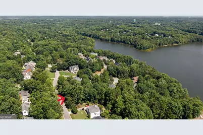 810 Southern Shore Drive, Peachtree City, GA 30269 - Photo 2