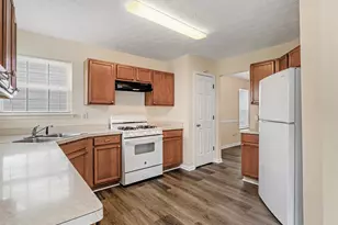 310 Sarasota Ln, Locust Grove, GA 30248 - Photo 10