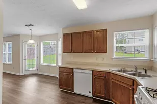 310 Sarasota Ln, Locust Grove, GA 30248 - Photo 8