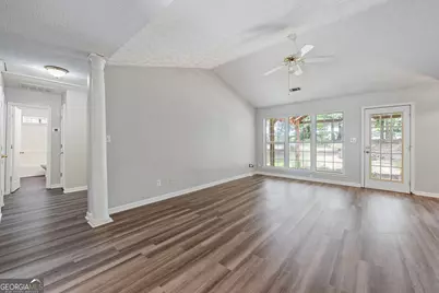 209 Garrison Chase, Senoia, GA 30276 - Photo 8