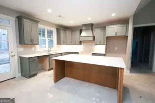38 Puckett Sta Dr, Moreland, GA 30259 - Photo 2