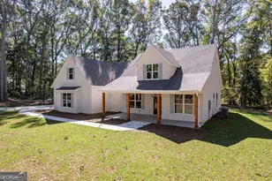 38 Puckett Sta Dr, Moreland, GA 30259 - Photo 2