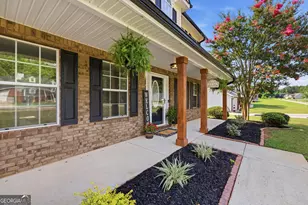 125 Oak Hill Dr, Covington, GA 30016 - Photo 4