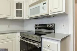 201 Fox Ridge Dr, Dublin, GA 31021 - Photo 14