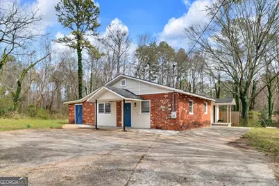 5656 Handley Boulevard, Morrow, GA 30260 - Photo 2
