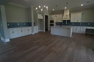 137 Twin Oaks Dr, Hampton, GA 30228 - Photo 2