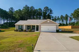 648 Walnut Dr, Hartwell, GA 30643 - Photo 2