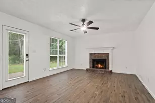 164 Bradford Station Dr, Sharpsburg, GA 30277 - Photo 6