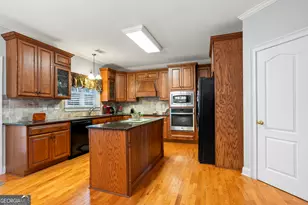 1431 Great Shoals Dr, Lawrenceville, GA 30045 - Photo 14