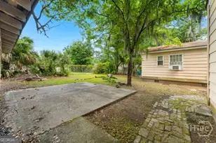 52 S Parkwood Dr, Savannah, GA 31404 - Photo 22