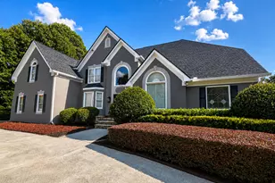 275 Steeple Point Dr, Roswell, GA 30076 - Photo 2