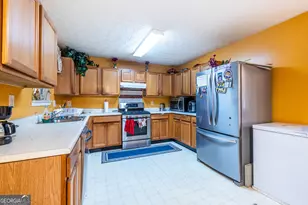 127 Resthaven Dr, Lawrenceville, GA 30044 - Photo 10