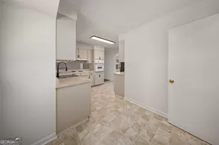 608 Meadowridge Dr, Warner Robins, GA 31093 - Photo 6