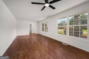 608 Meadowridge Dr, Warner Robins, GA 31093 - Photo 4