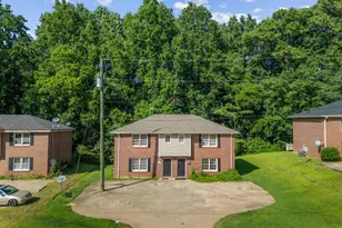 410 Charter Ct, Lawrenceville, GA 30046 - Photo 4