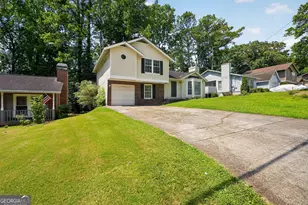 2045 Marbut Forest Dr, Lithonia, GA 30058 - Photo 2