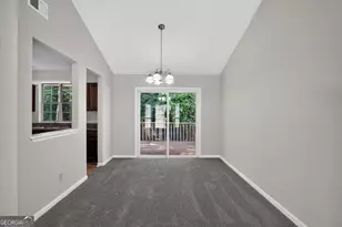 2045 Marbut Forest Dr, Lithonia, GA 30058 - Photo 16