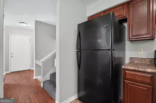 2045 Marbut Forest Dr, Lithonia, GA 30058 - Photo 14