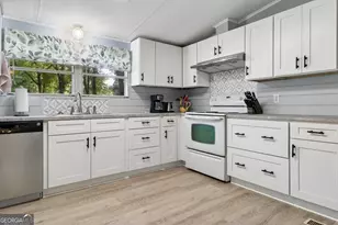 124 Edgewater Dr, Bloomingdale, GA 31302 - Photo 10