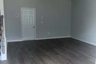 225 Cobalt Dr, Fayetteville, GA 30214 - Photo 2