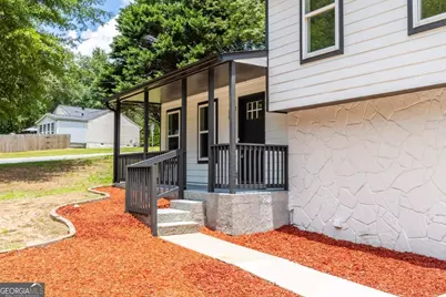 847 Halfmoon Hollow, Lilburn, GA 30047 - Photo 8