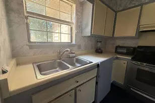 84 Hidden Lake Ct, Savannah, GA 31419 - Photo 10