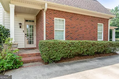 1116 Eagles Brooke Drive, Locust Grove, GA 30248 - Photo 6