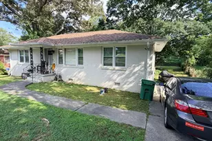 1025 Rock Springs St, Forest Park, GA 30297 - Photo 10