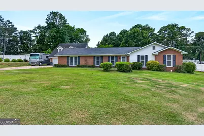 201 Moccasin Trail, Lagrange, GA 30241 - Photo 2