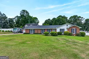 201 Moccasin Trail, Lagrange, GA 30241 - Photo 2