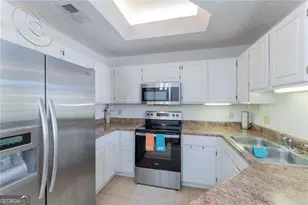 1015 McGill Park Ave NE, Atlanta, GA 30312 - Photo 6
