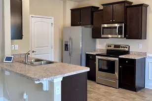 2651 Lovejoy Crossing Ln, Hampton, GA 30228 - Photo 4