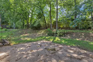 236 Hunting Ct, Jonesboro, GA 30236 - Photo 10
