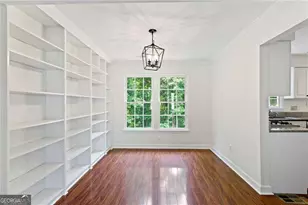 50 Parkside Cir, Marietta, GA 30068 - Photo 2