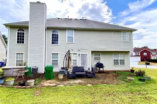2534 Meadow Brooke Ct, Lithonia, GA 30058 - Photo 2
