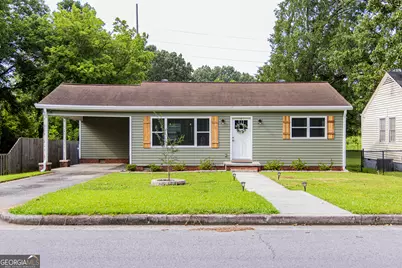 803 Charlton Street NW, Rome, GA 30165 - Photo 1