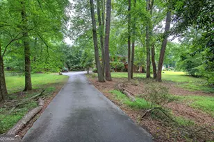 2316 Cross Creek Dr SW, Powder Springs, GA 30127 - Photo 6
