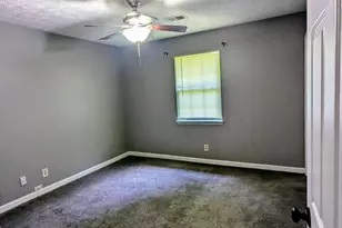 5695 Liberty Rd, Union City, GA 30291 - Photo 8