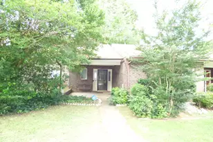 1572 Circlestone Dr, Stone Mountain, GA 30088 - Photo 1