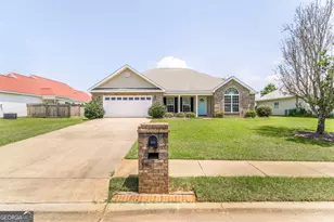 310 Falkirk Dr, Warner Robins, GA 31088 - Photo 4