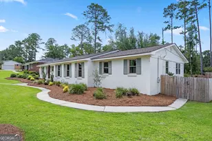 1203 Lakeview Dr, Valdosta, GA 31602 - Photo 6
