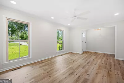 1203 Lakeview Dr, Valdosta, GA 31602 - Photo 14