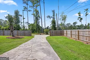 1203 Lakeview Dr, Valdosta, GA 31602 - Photo 66