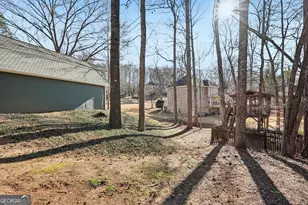 4614 Shumart Dr, Snellville, GA 30039 - Photo 32