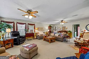 134 Skelton St, Royston, GA 30662 - Photo 16